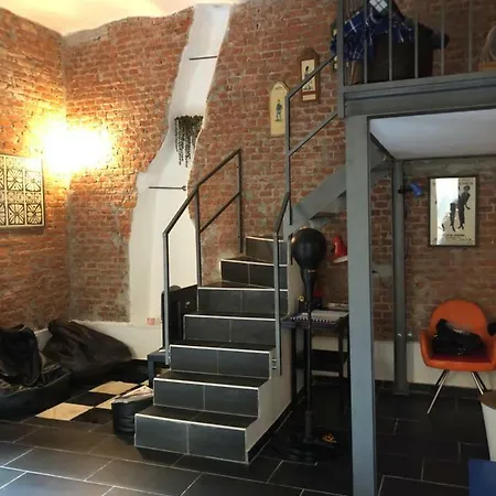 The Fizz Sisters Little Apartment *