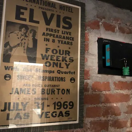 The Fizz Sisters Little Apartment *
